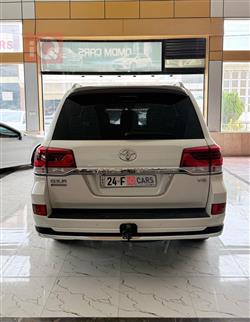 تويوتا لاندكروزر